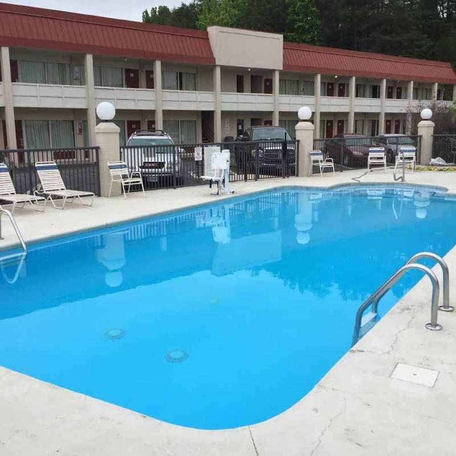 Astoria Hotel Danville West Extérieur photo