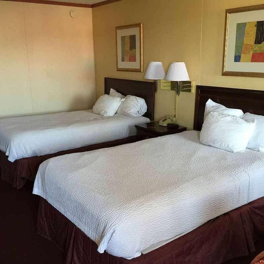 Astoria Hotel Danville West Extérieur photo