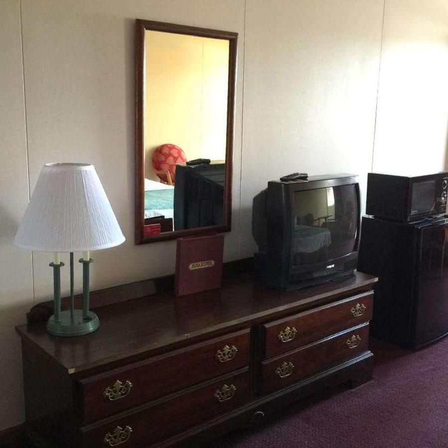 Astoria Hotel Danville West Extérieur photo